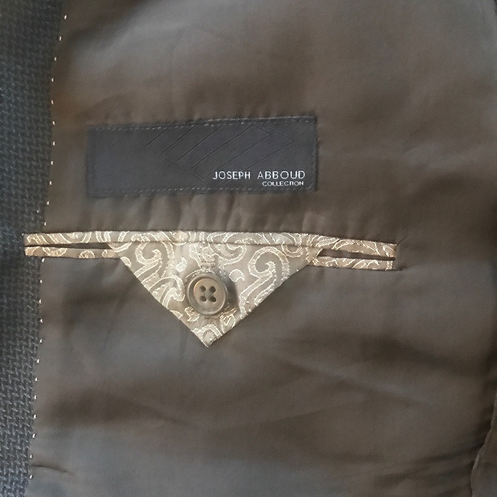 •Joseph Abboud Navy Blazer- U.S.A. Made!• - Picture 3 of 6